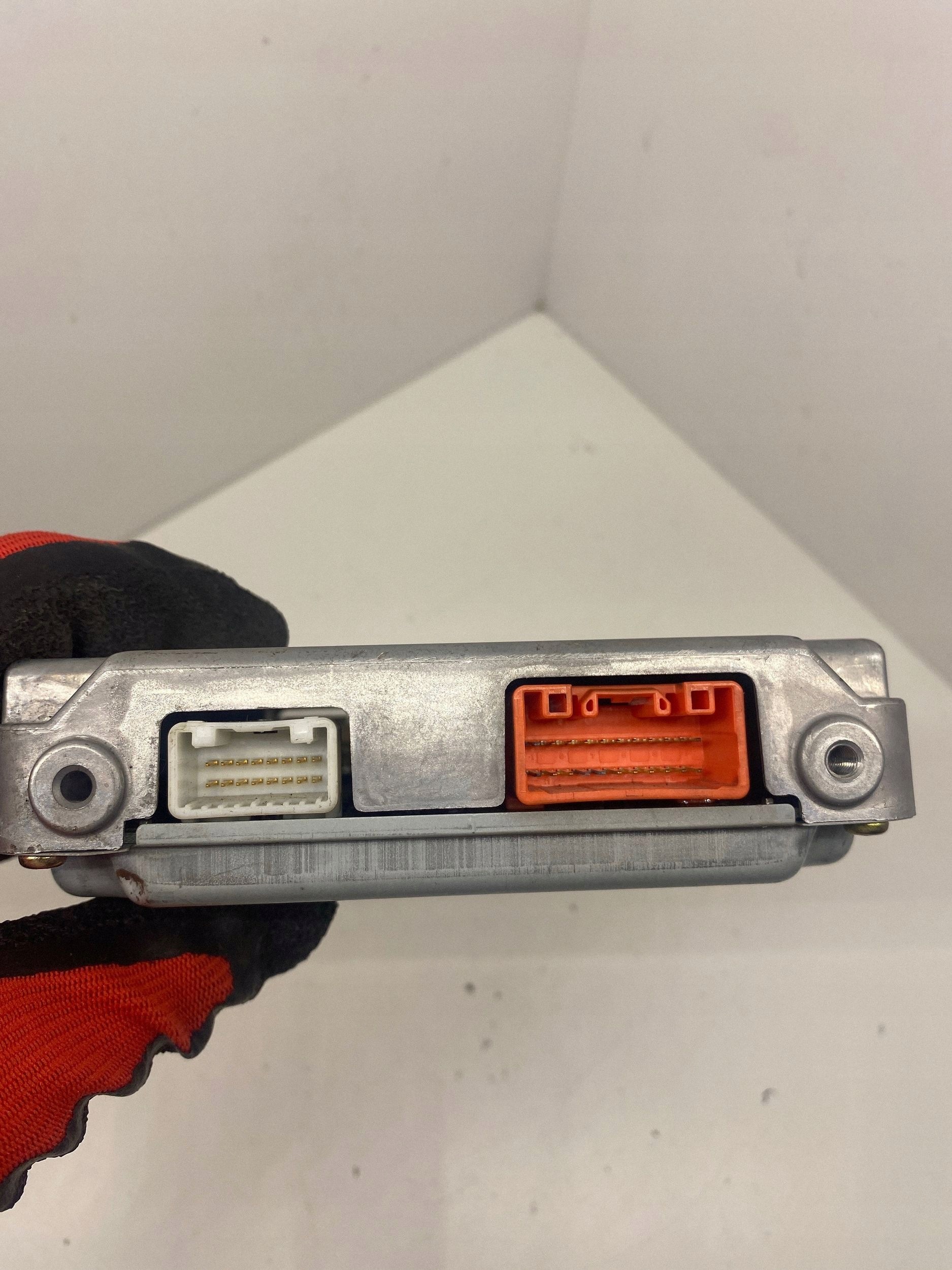 Toyota Prius XW20 2005 computer/module/controller gebruikt image 5
