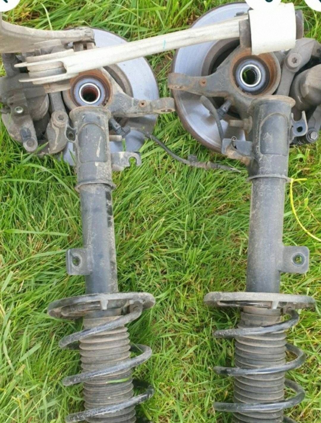 Voorste schokbreker met veer Jeep Avenger EZJ131