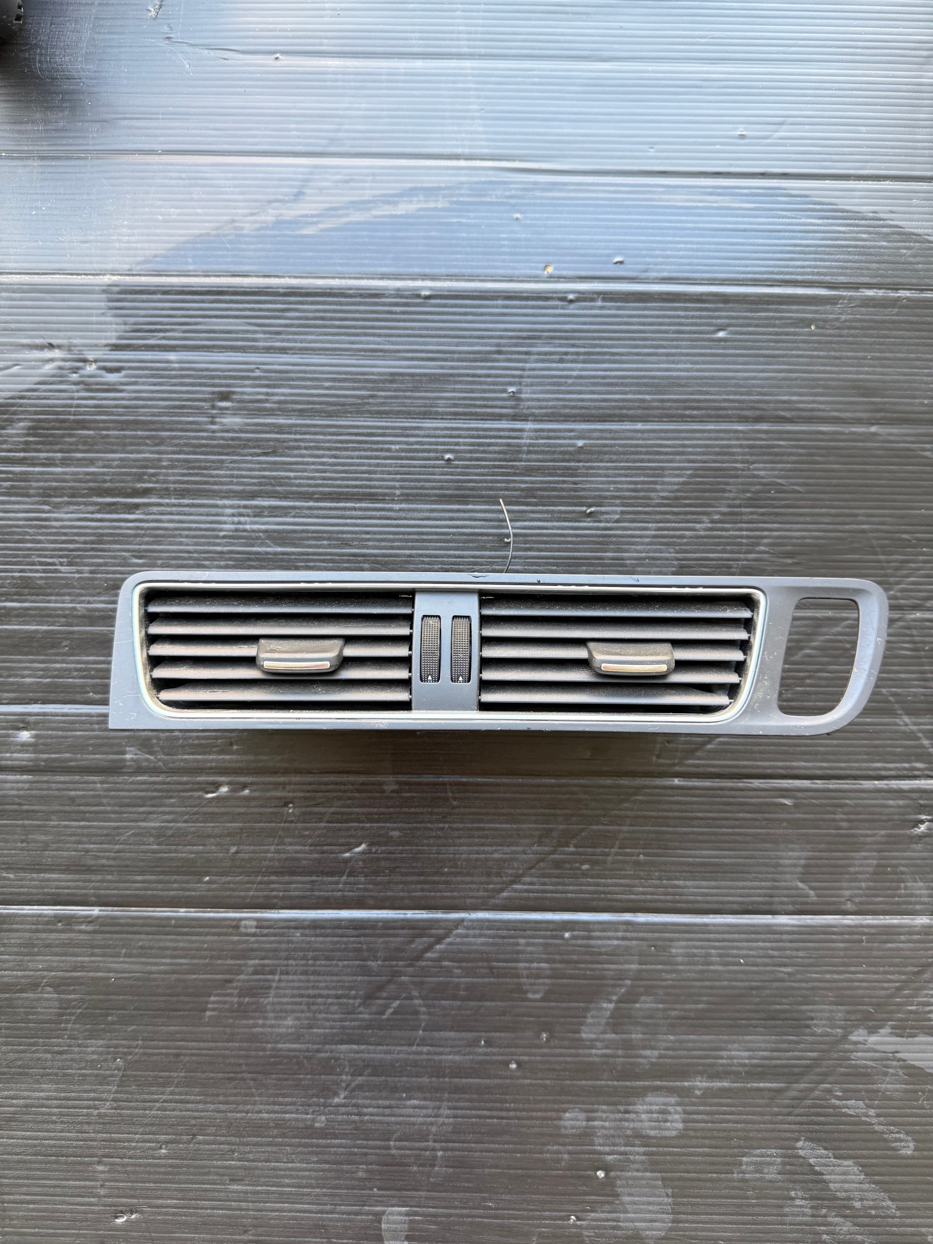 2012 Audi Q5 SQ5 Rejilla Ventilación 8R2820951 image 2