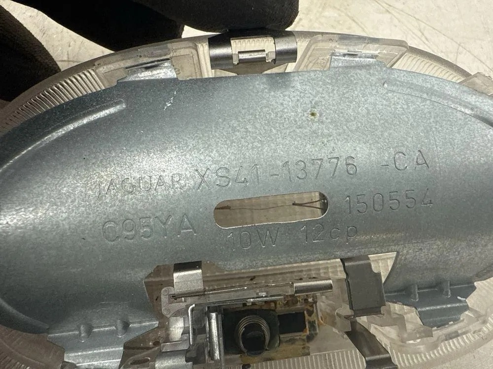 Interior Light Jaguar X-Type 150554 Used OEM image 5