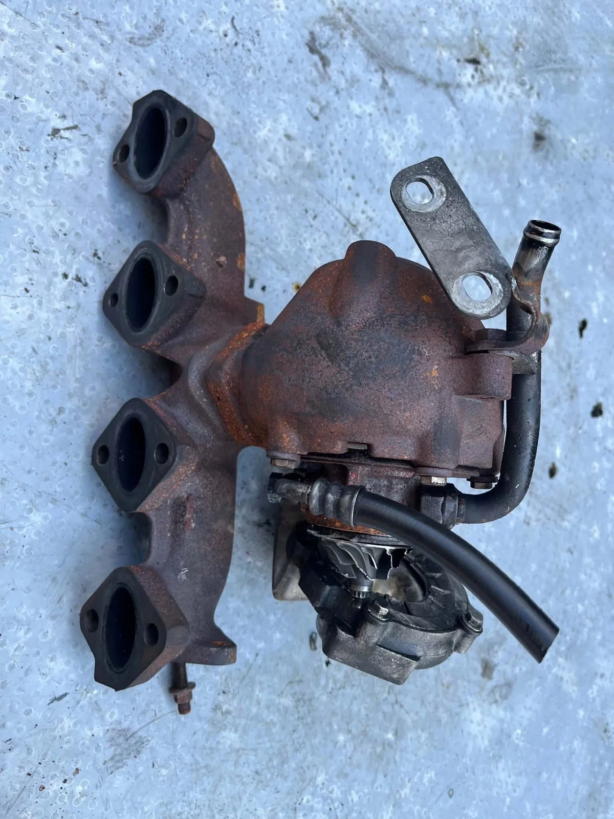 Uitlaatspruitstuk BMW E46 320 323 325 328 Turbo