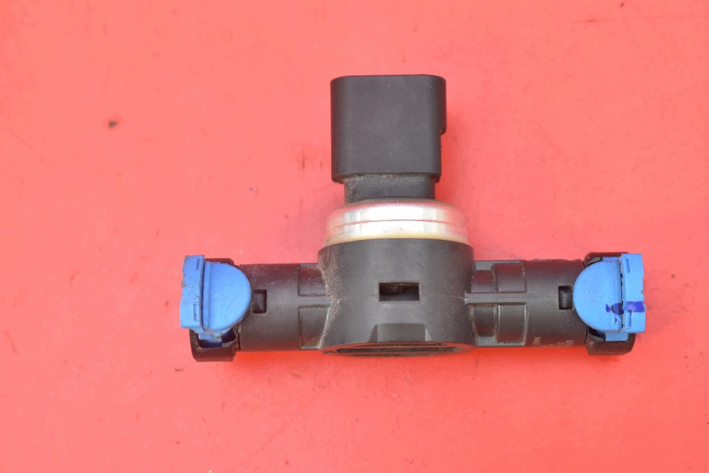 Fuel Pressure Sensor 32363465 Volvo V60 II 2.0 T5 250HP