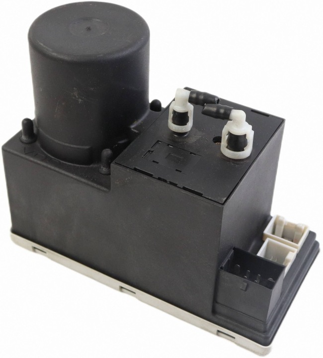 Keskuslukituksen pumppu alkuperäinen 8L0862257 Audi A3 8L A6 C5 A4 B5
