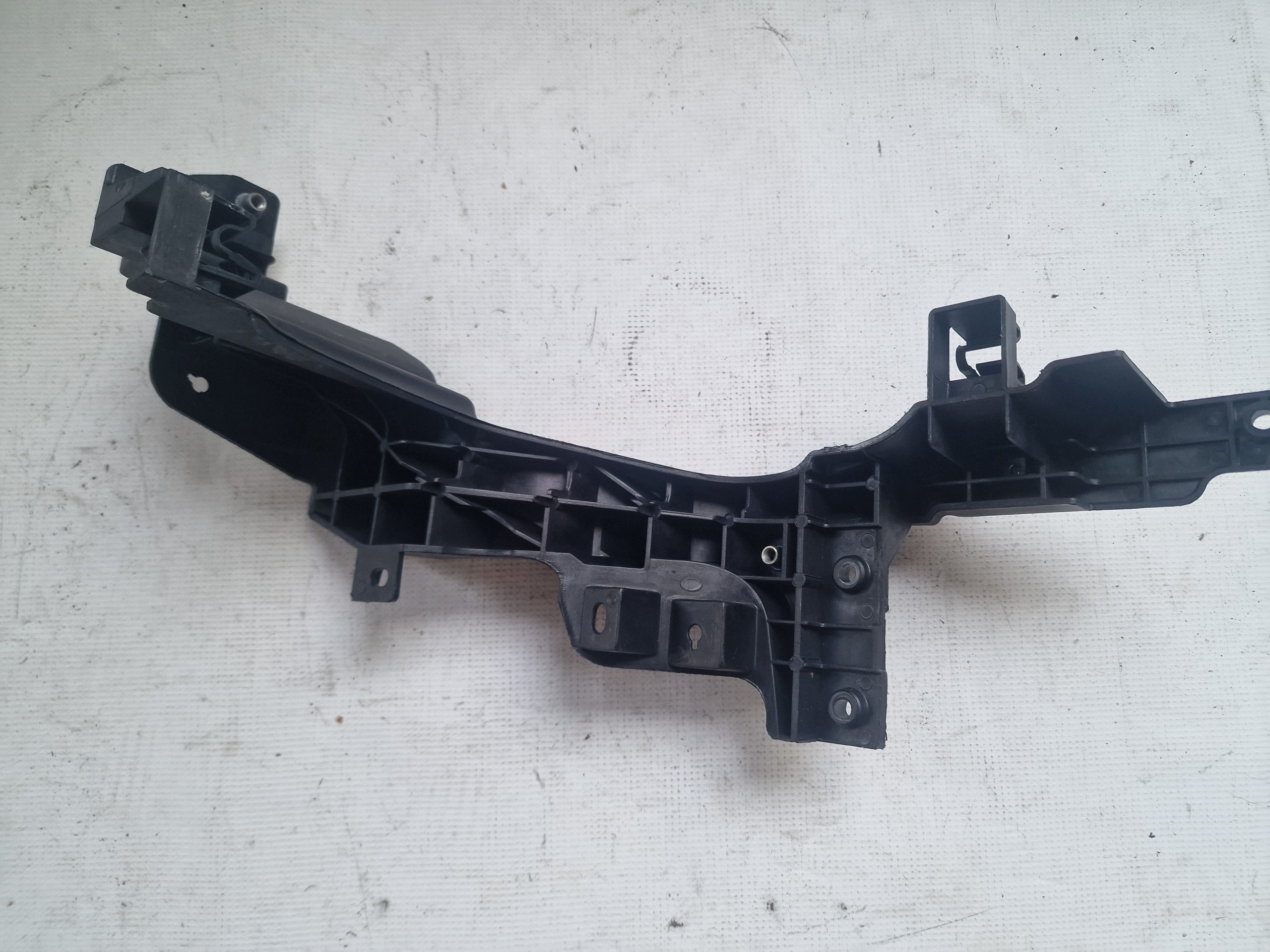 HYUNDAI i30 II 64156-A6000 Halterung Scheinwerfer links