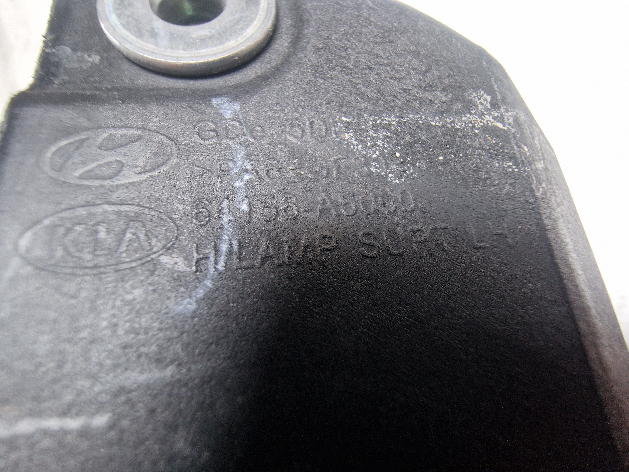 HYUNDAI i30 II 64156-A6000 Halterung Scheinwerfer links image 3
