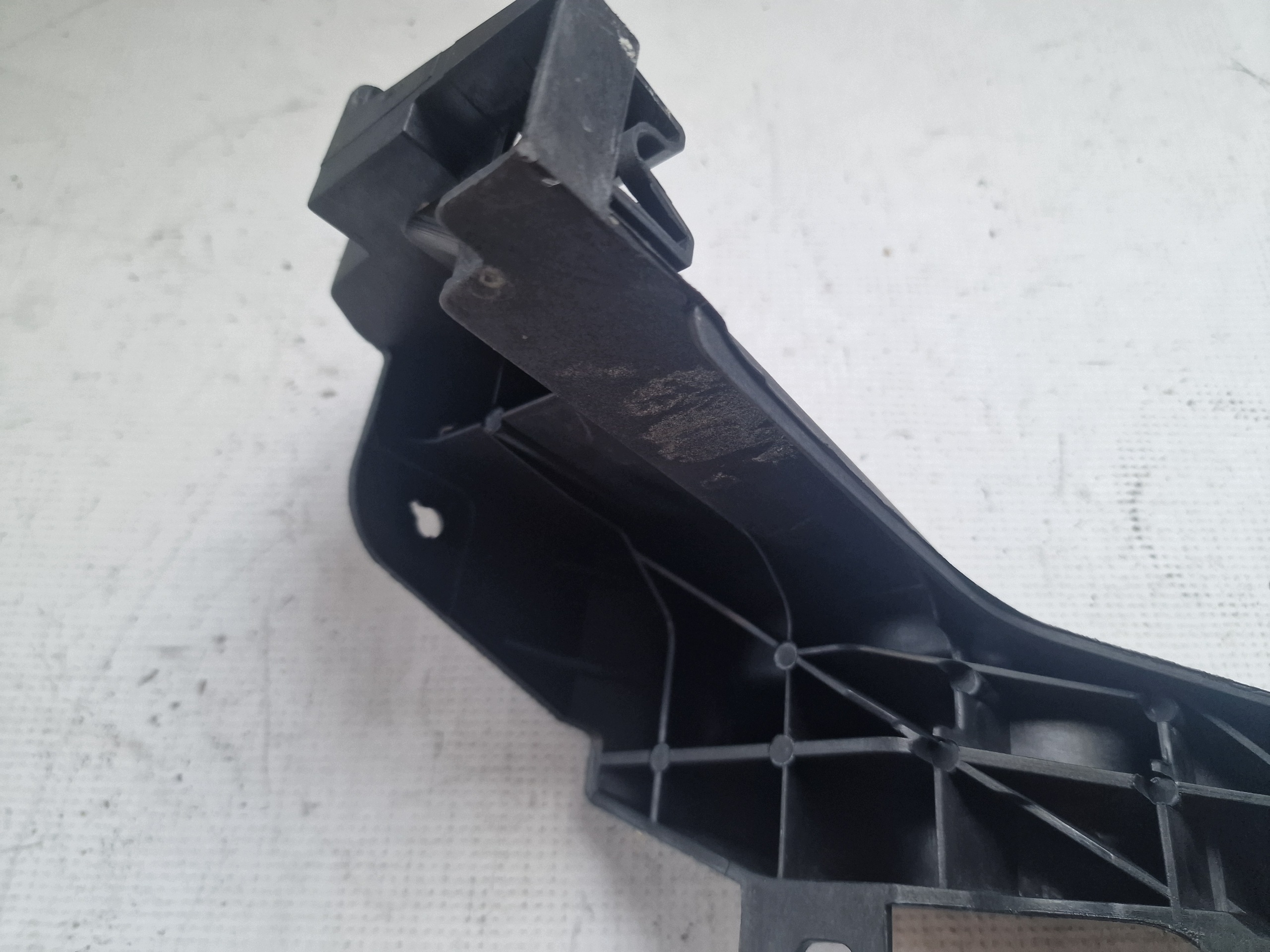 HYUNDAI i30 II 64156-A6000 Halterung Scheinwerfer links image 6
