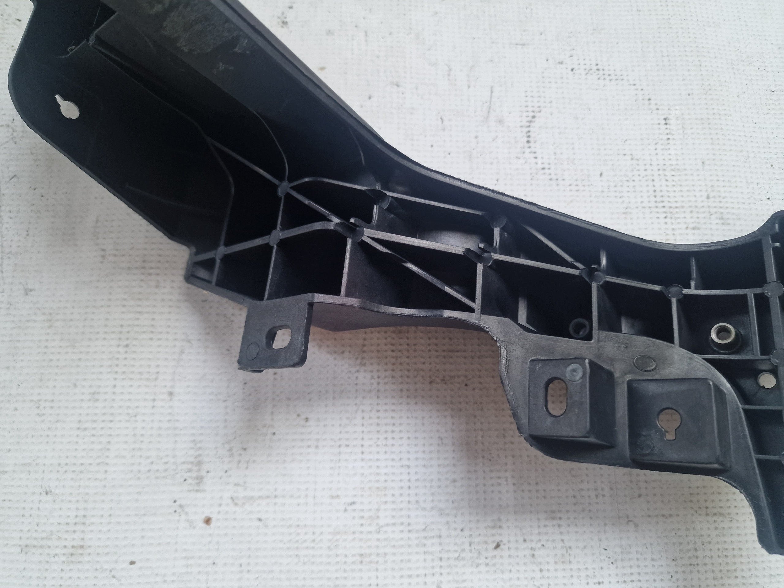 HYUNDAI i30 II 64156-A6000 Halterung Scheinwerfer links image 7