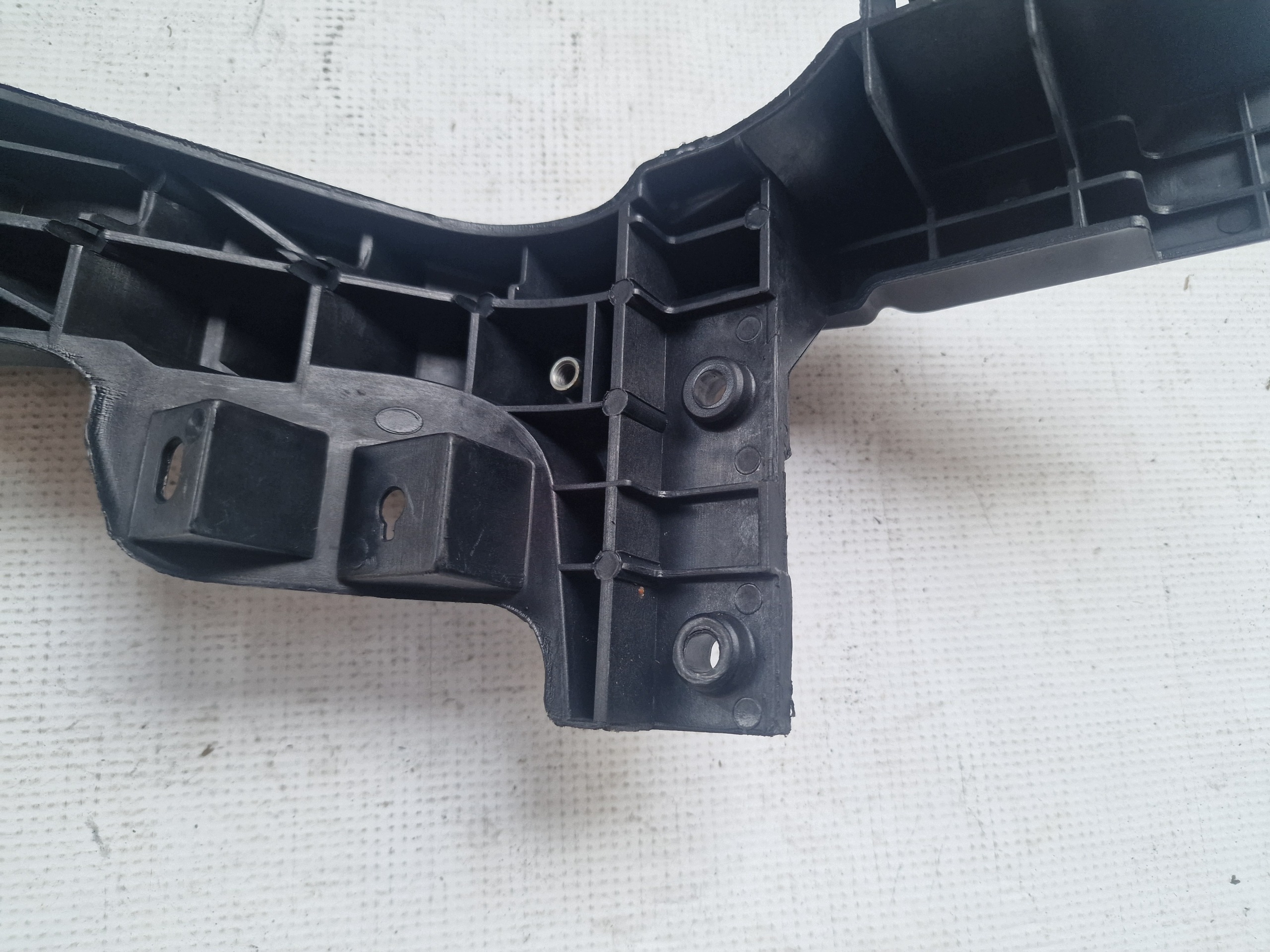 HYUNDAI i30 II 64156-A6000 Halterung Scheinwerfer links image 8