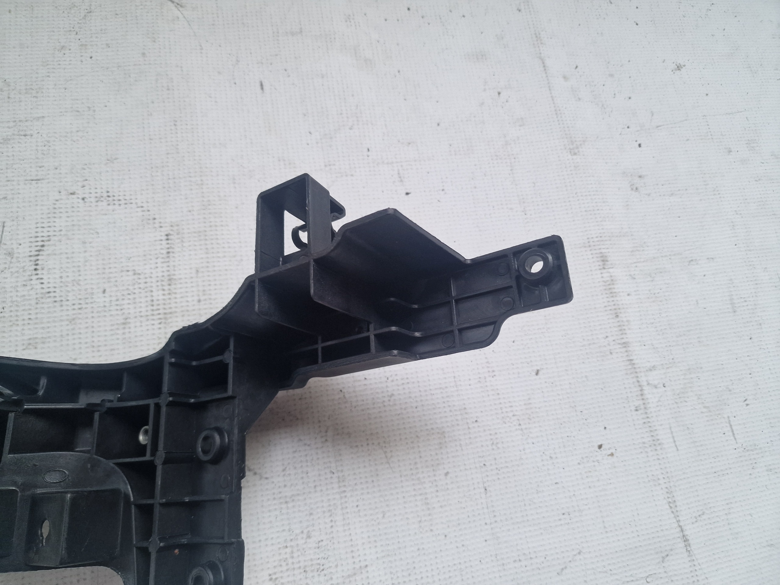 HYUNDAI i30 II 64156-A6000 Halterung Scheinwerfer links image 9