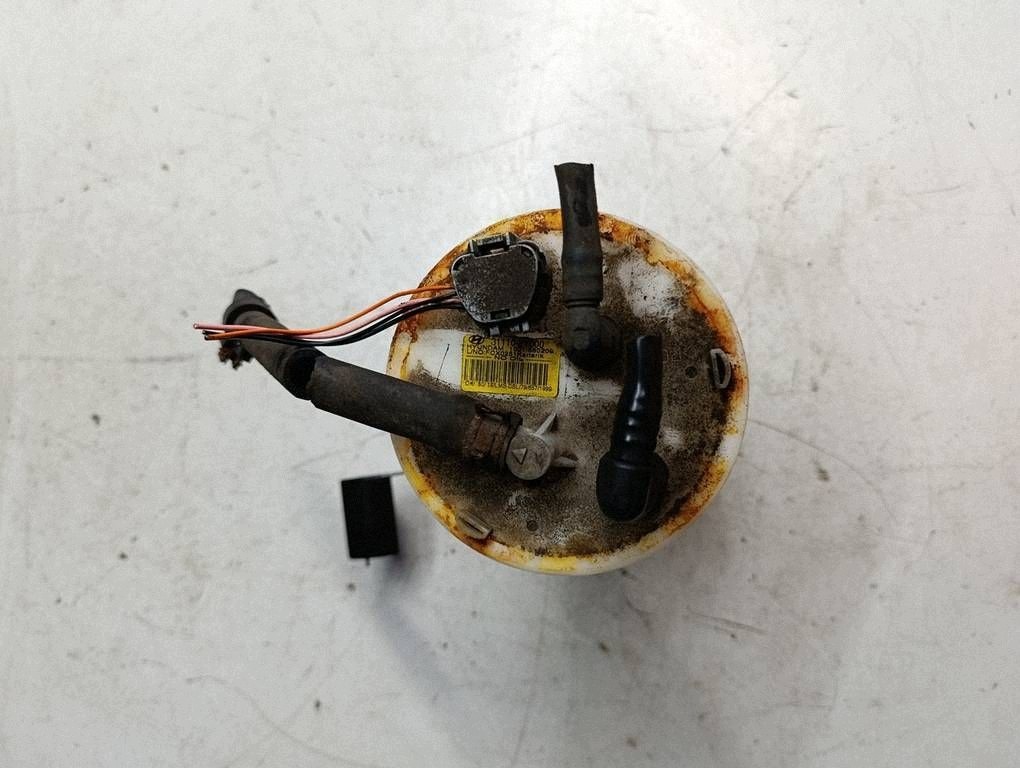 Hyundai ix35 2.0 CRDI Kraftstoffpumpe 31110-2Y000 image 2