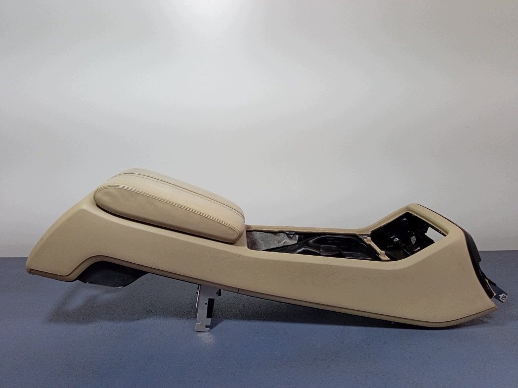 Audi A8 D3 Lift Tunnel Central Beige 4E0863241D image 2