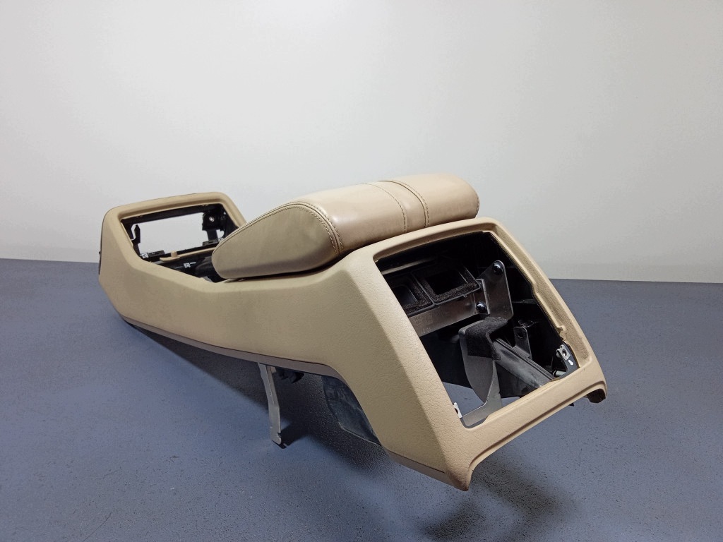 Audi A8 D3 Lift Tunnel Central Beige 4E0863241D image 4