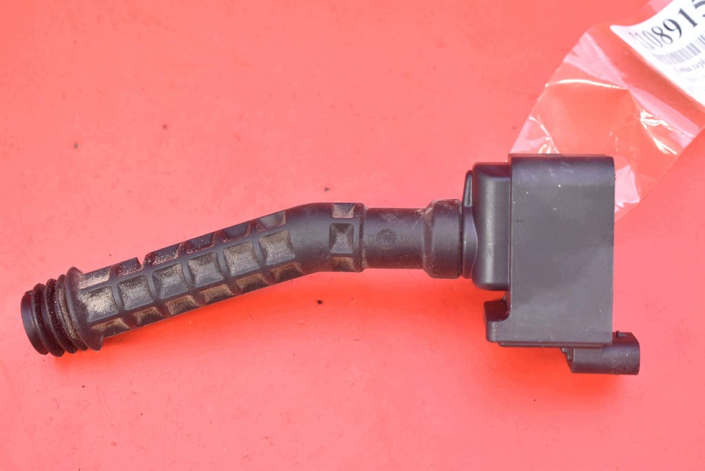 Sytytyspuola 32140176 Volvo V60 II 2.0 T5 250 hv