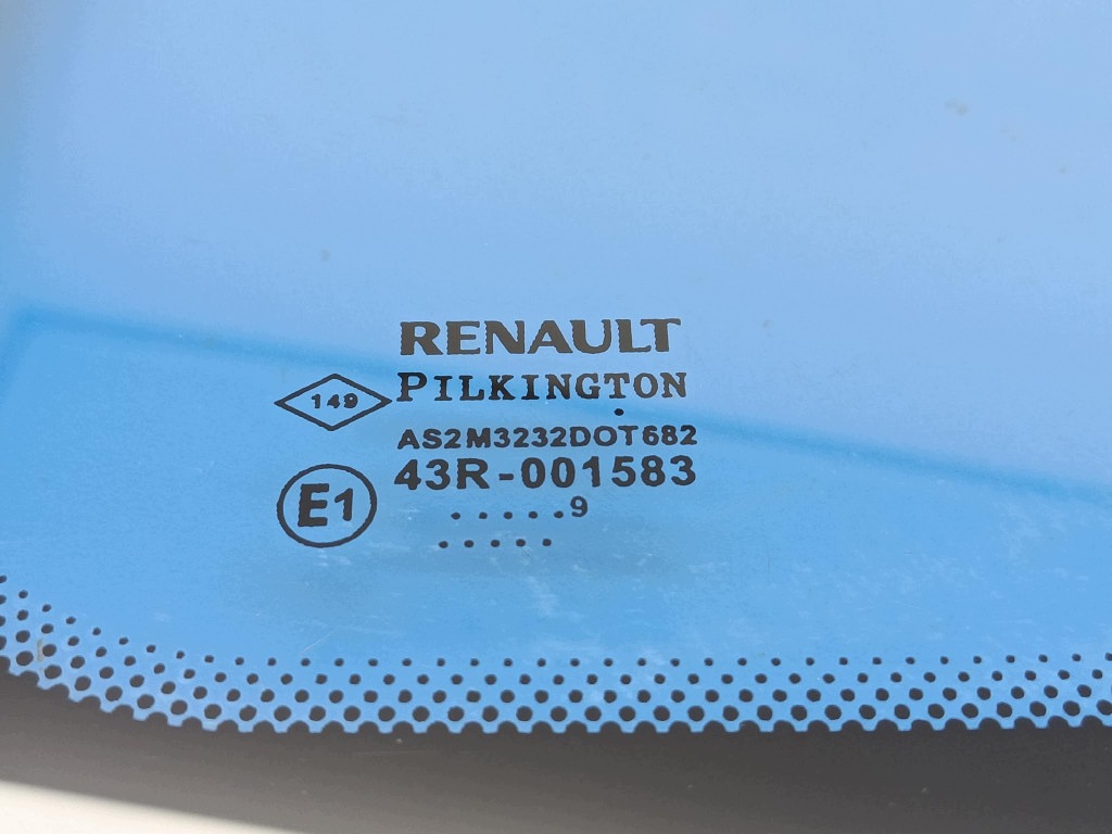Vidro Traseiro Esquerdo Renault Twingo II 3D OEM C-511822- image 3