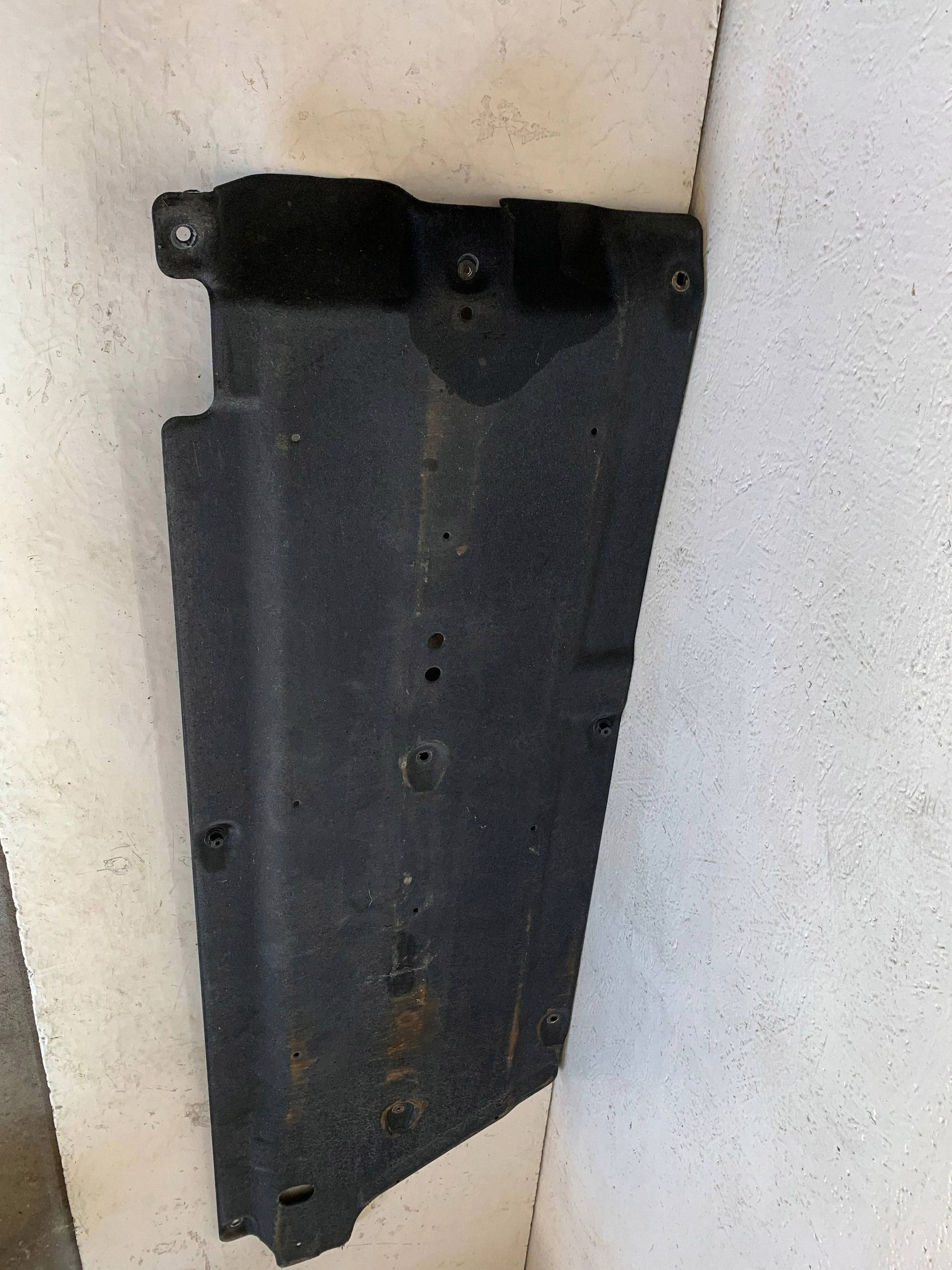 KIA RIO IV Onderplaat Rechts 84225-H8000 image 5