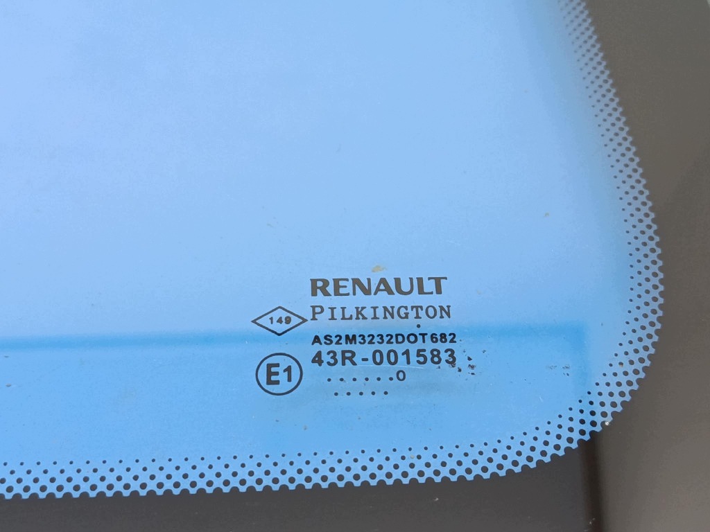 Renault Twingo II 3D taka sivuikkuna oikea C-511823- image 3