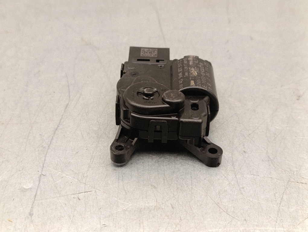 Attuatore alette collettore Skoda 5NA907511C usato