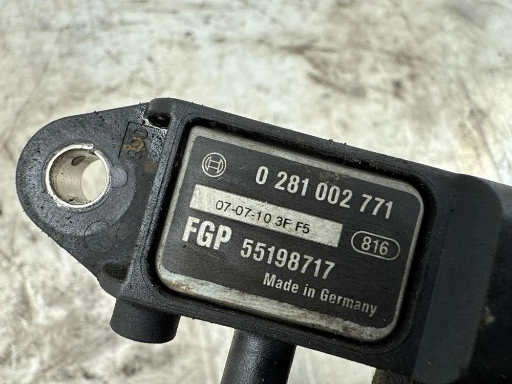 Capteur pression DPF Alfa Romeo 159 2.4 JTD 0707103FF5 image 5