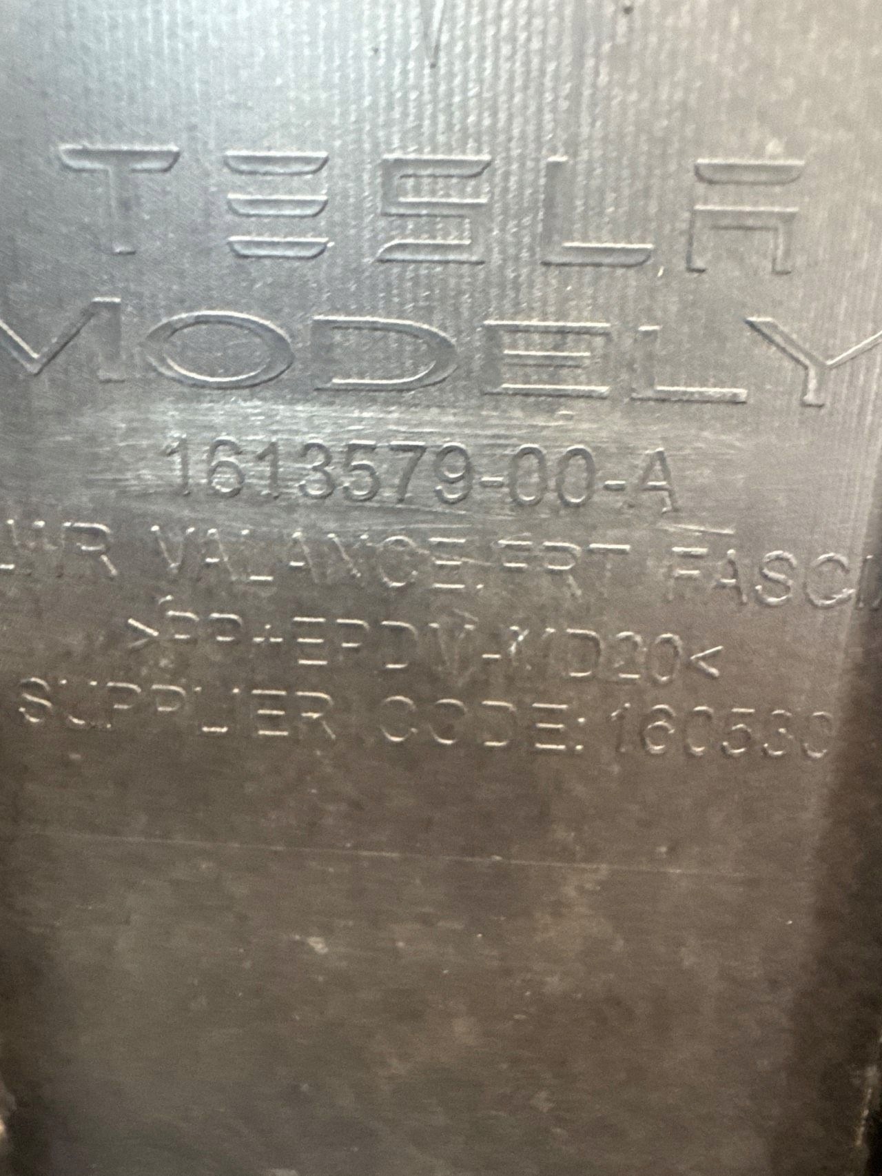 Placa de Proteção Inferior Tesla Model Y 2021- 1613579-00-A image 4