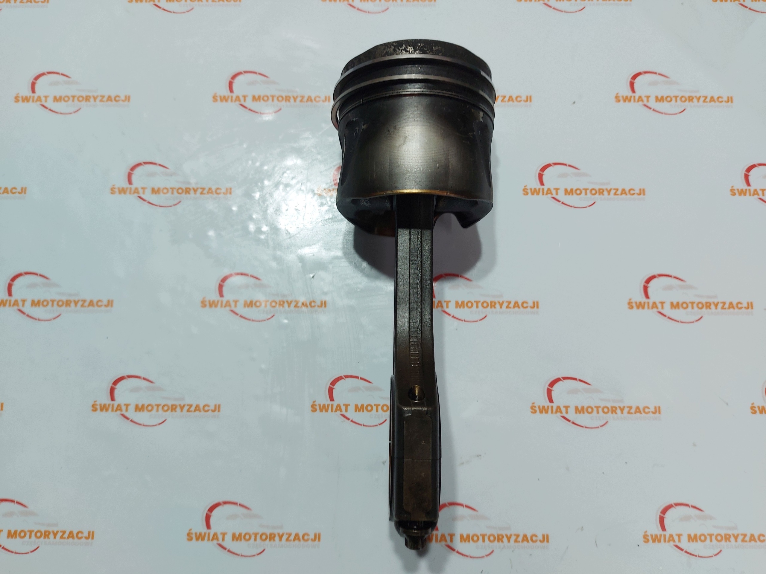 Piston et bielle Mercedes E300 CDI 2.2 170ch