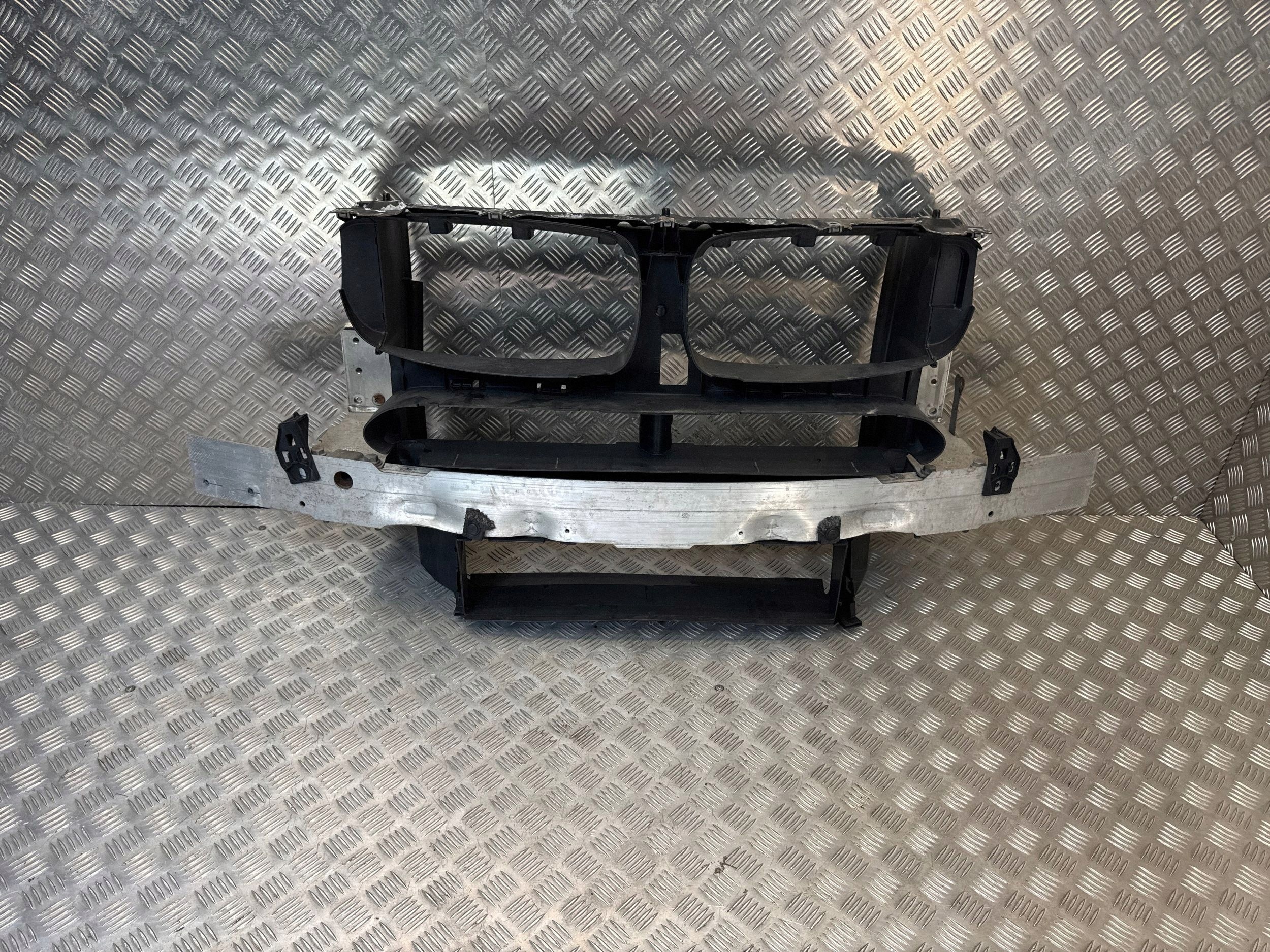 Panel de cierre BMW X5 F15/F85 16808310 image 2