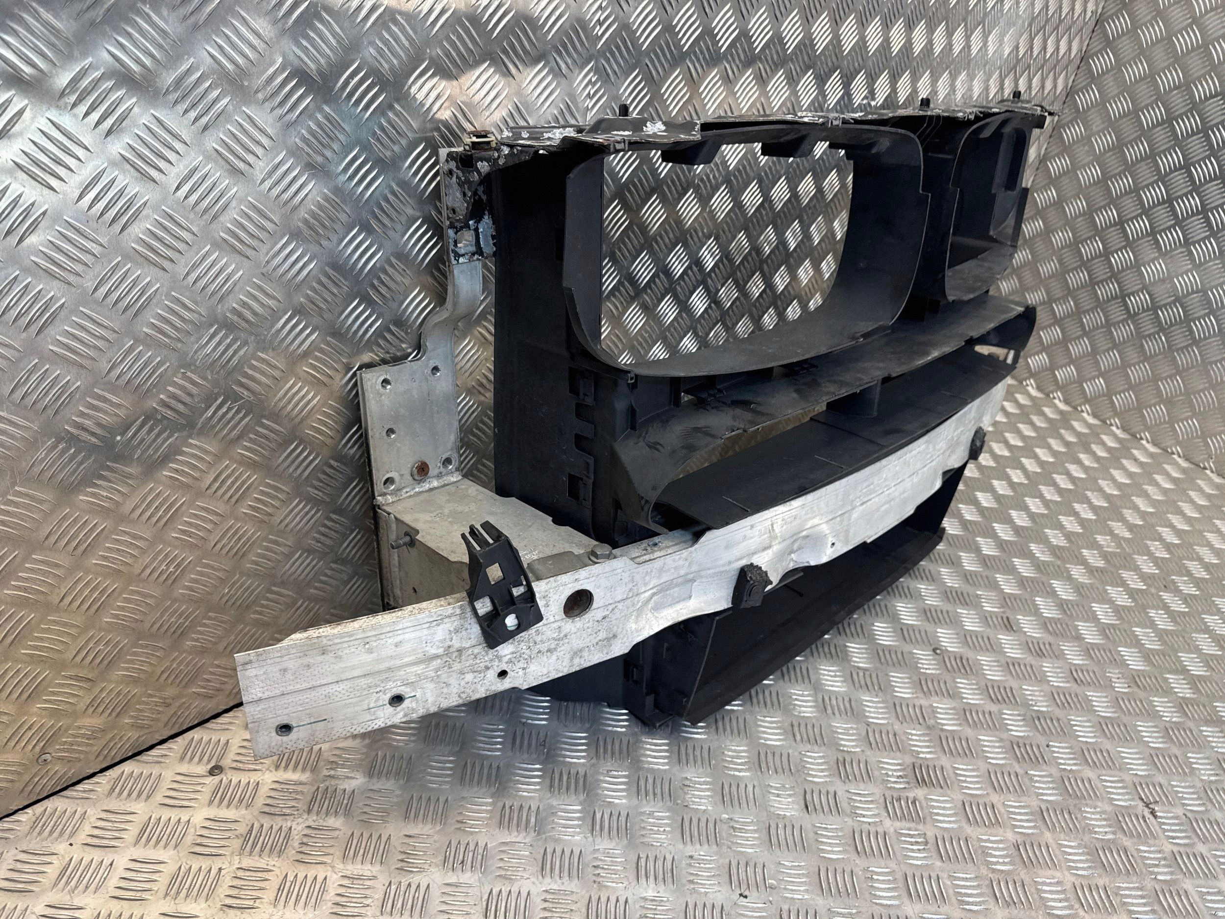 BMW X5 F15/F85 16808310 Muut paneelin osat