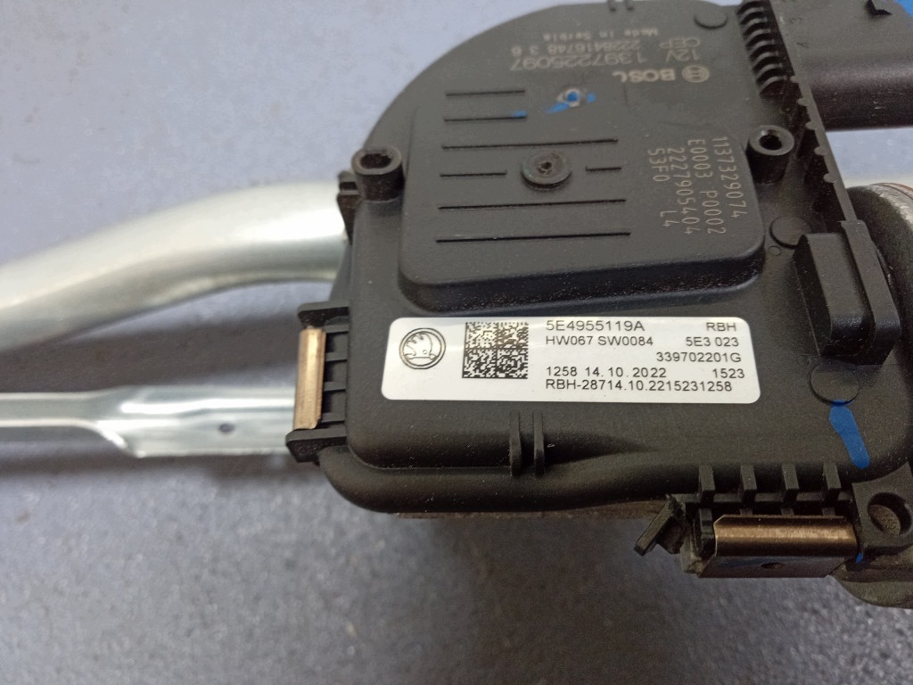 Skoda Octavia IV Scheibenwischermechanismus OEM A-825226-5E4955023A image 6