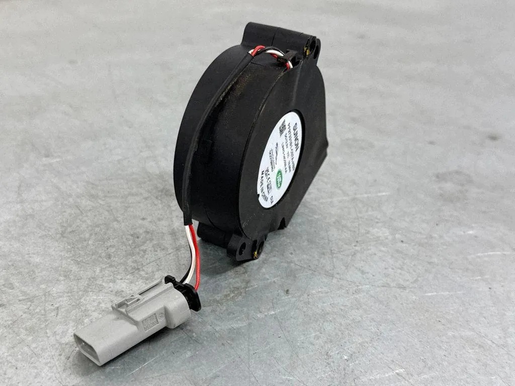 Ventilateur de radiateur Range Rover Velar 3.0L image 3