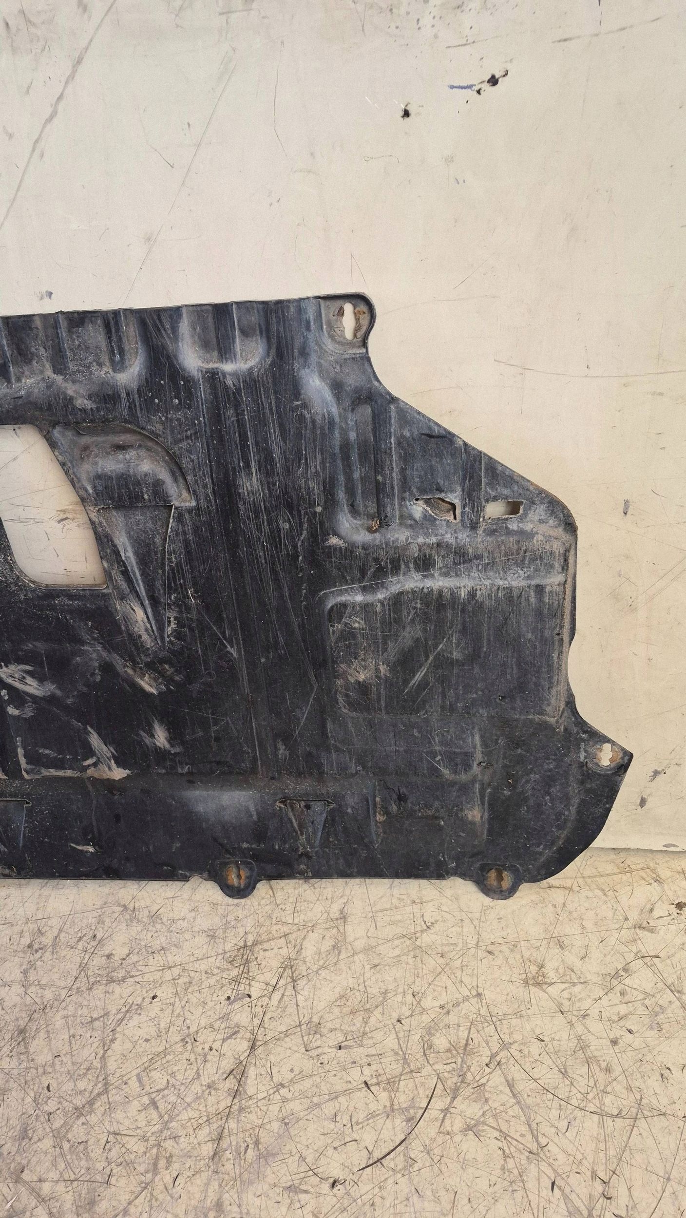 Capa do motor Volvo V50 S40 OEM XRA7130 image 3