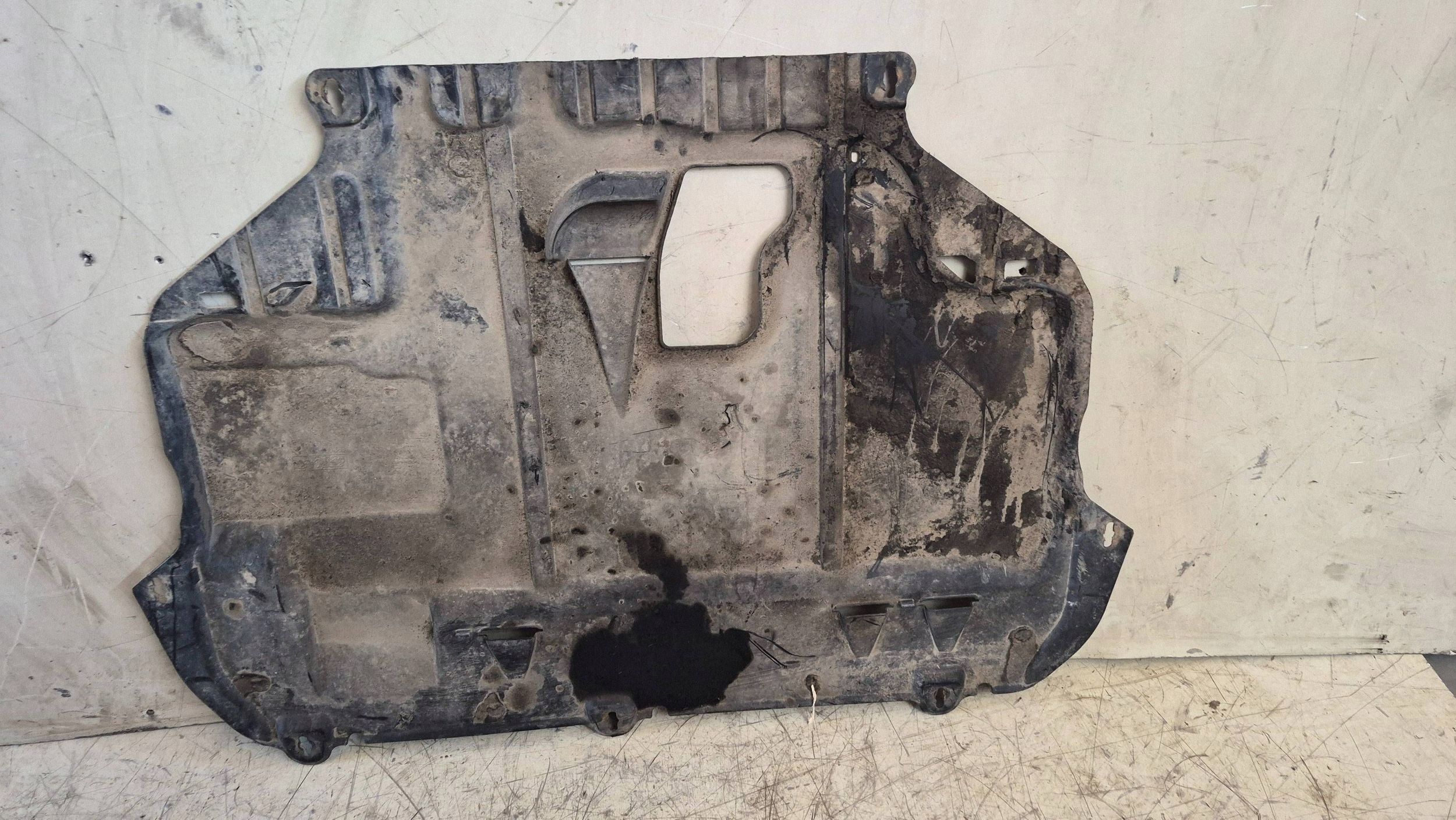 Capa do motor Volvo V50 S40 OEM XRA7130 image 4