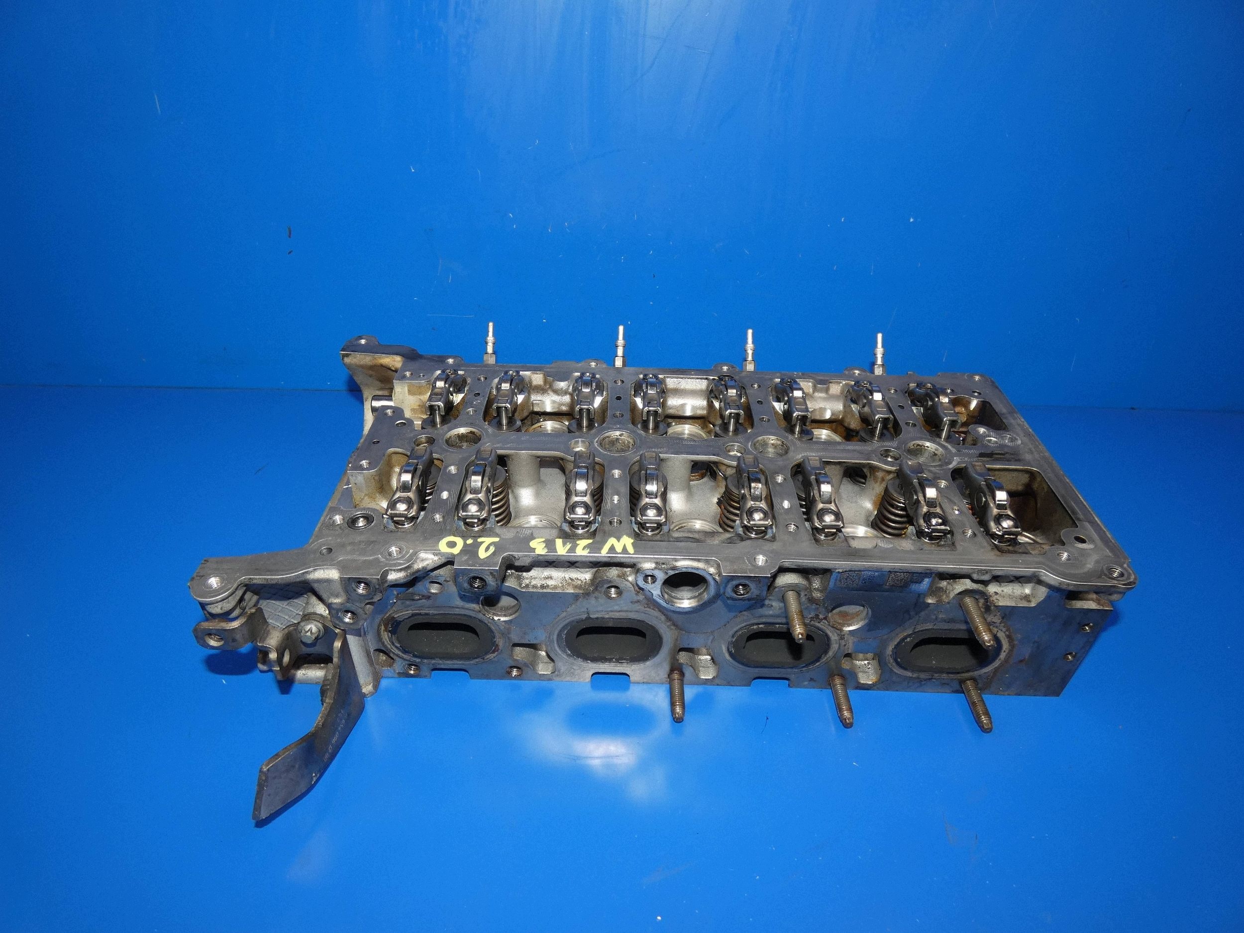 Mersun E-sarja W213 W205 W253 2.0 CDI 654 Sylinterikansi
