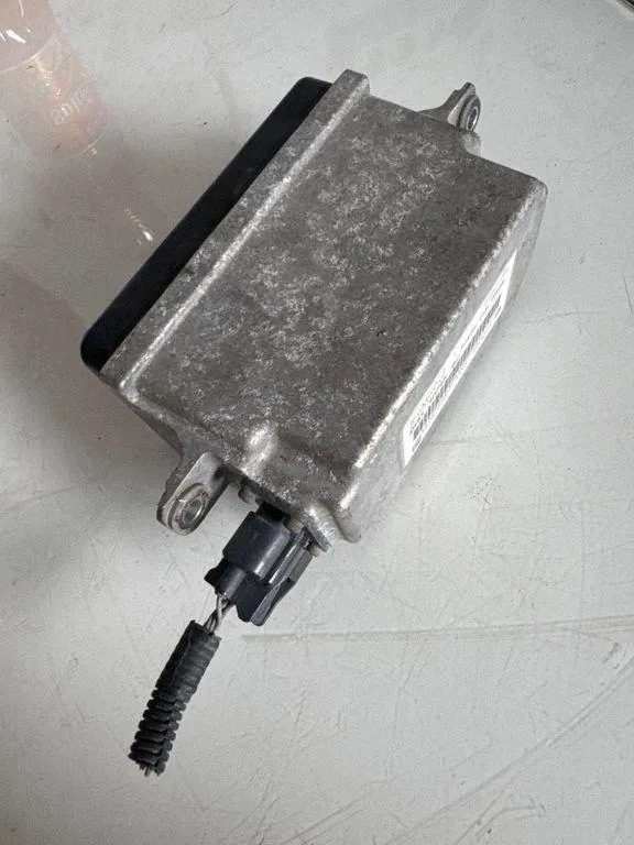 Radar Volvo XC70 II LA280583261 2.4D 120kW 2011 image 3