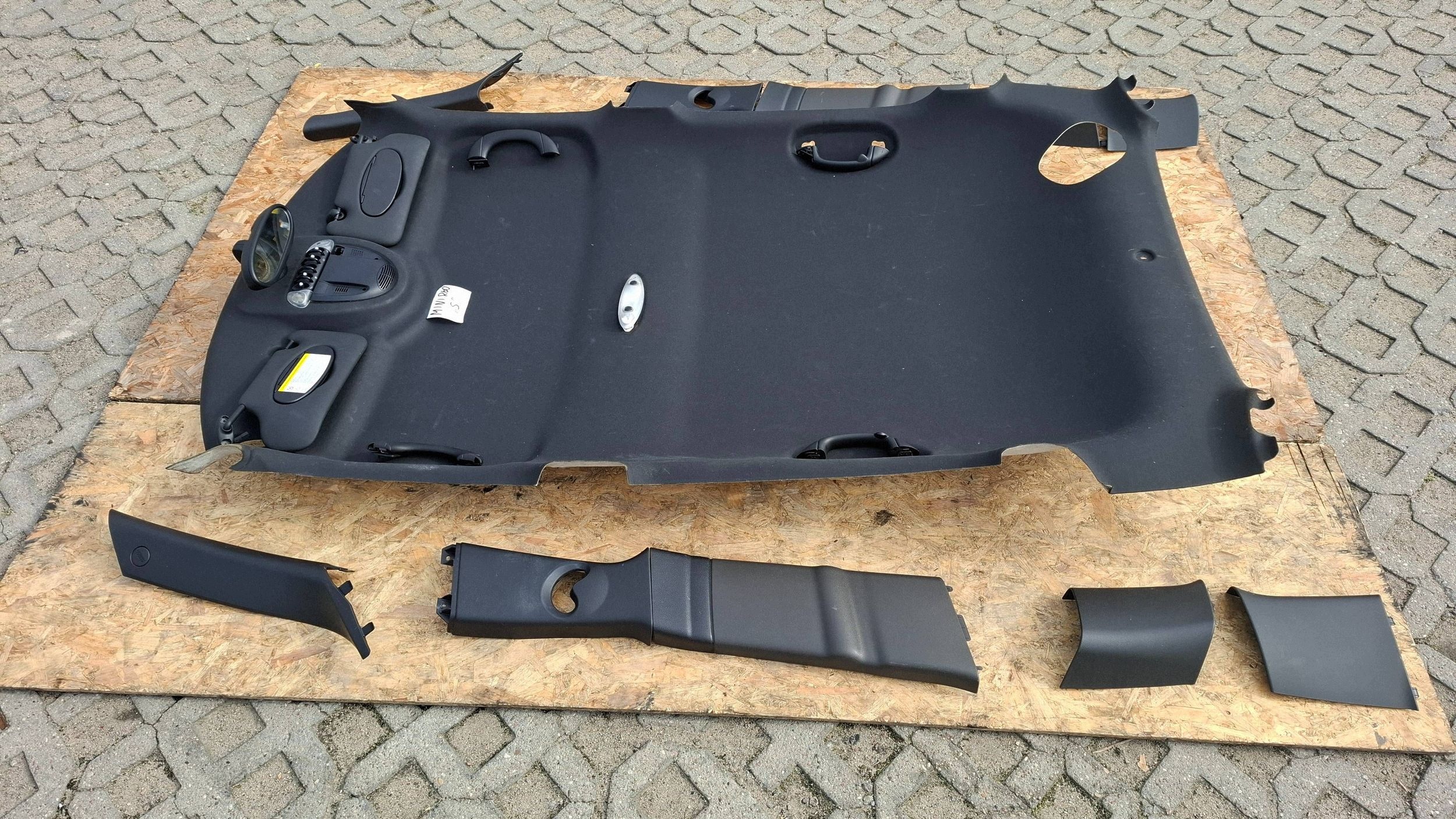 Podsufitka czarna Boczki Mini Cooper Countryman R60 S 2012