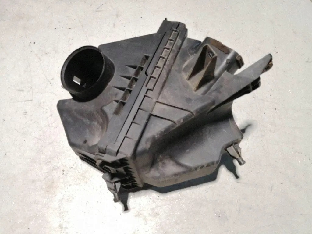 Luftfilterhus Nissan Pathfinder IV 3.5 bensin 6KA00 image 2