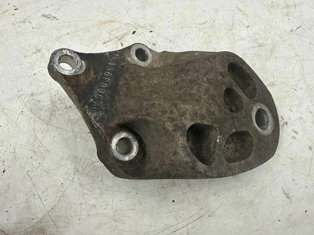 Jaguar X-TYPE Engine Mount 1X436P096AD 2.1L 2002 image 4