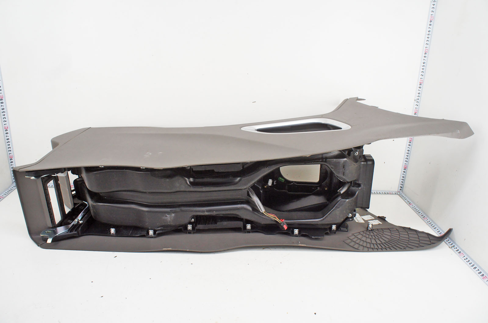 Jaguar F-Pace X761 Tunnelkonsol Armstöd CMB0485 image 8