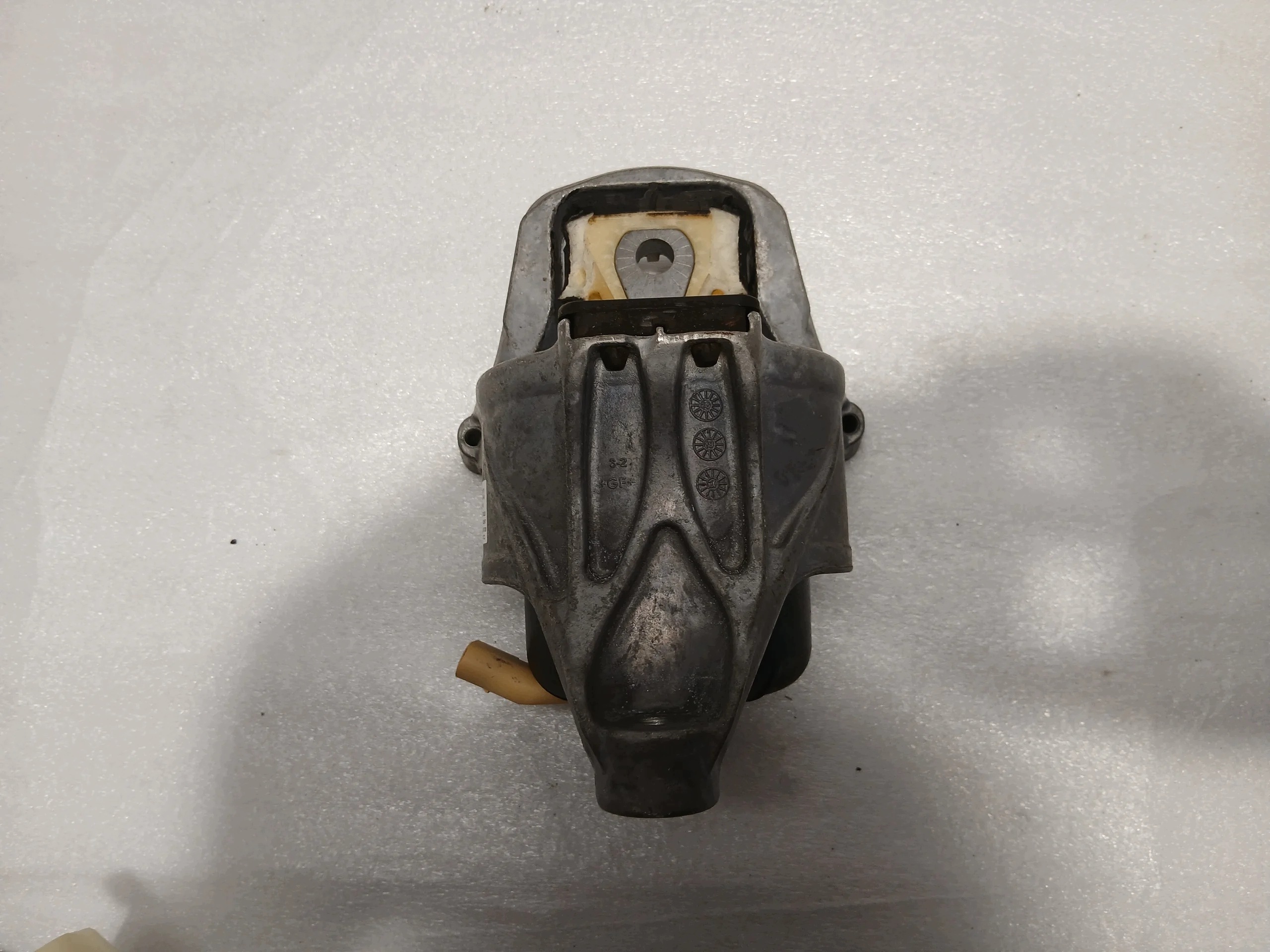 Soporte Motor Audi A4 B9 8W0199372CQ image 2