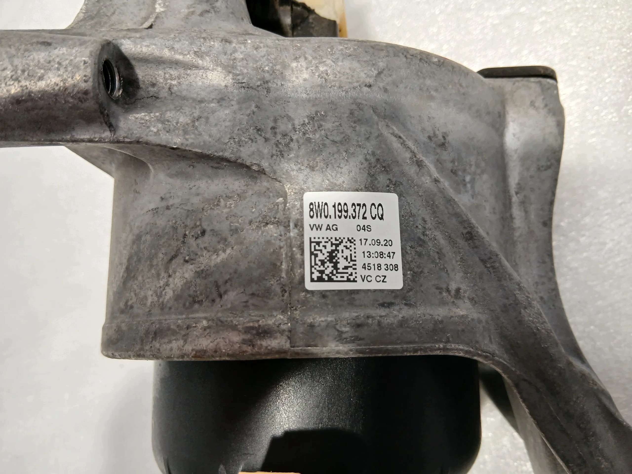 Soporte Motor Audi A4 B9 8W0199372CQ image 4