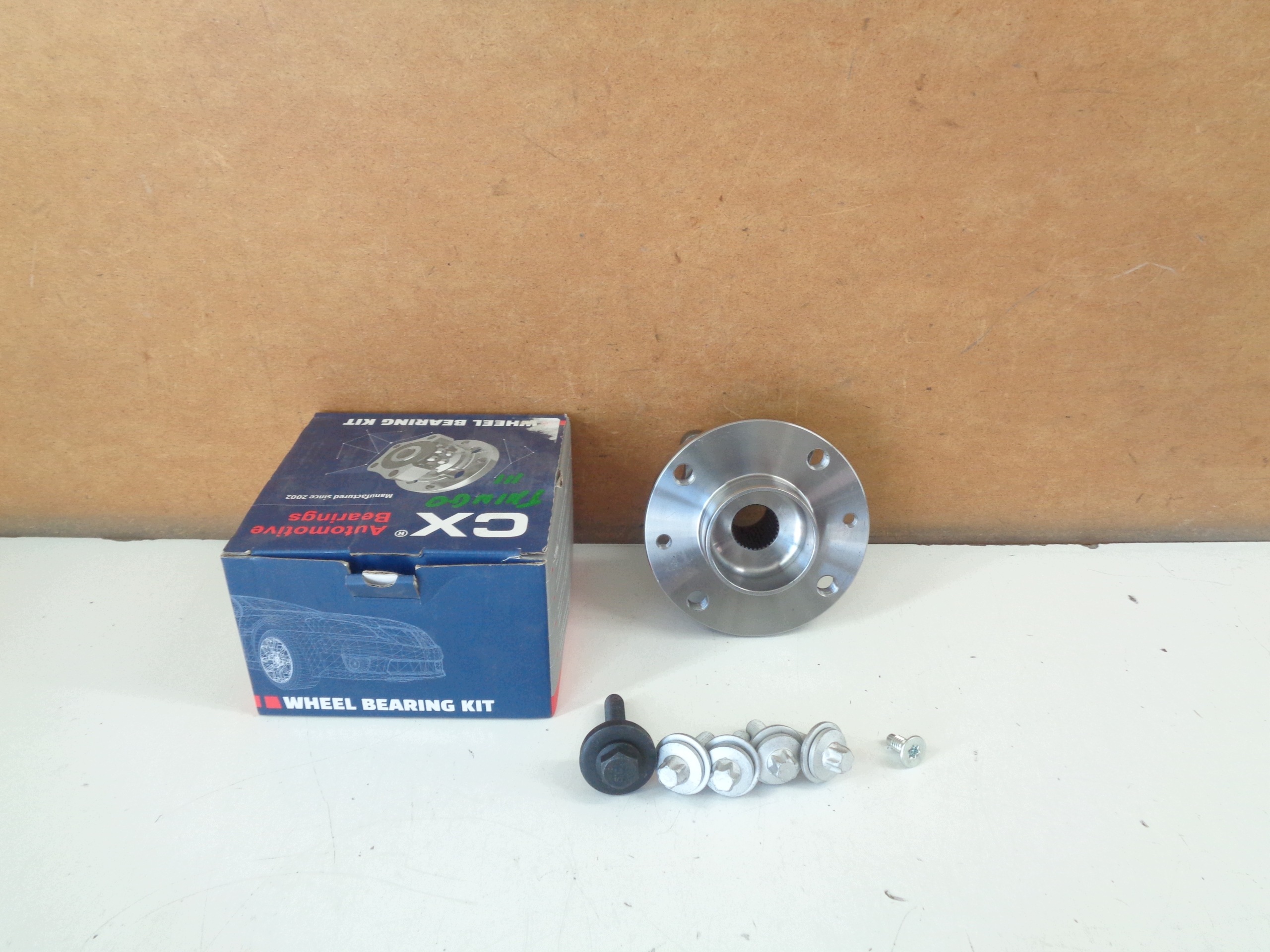 Renault Twingo III Kit Roda Traseira Usado image 3