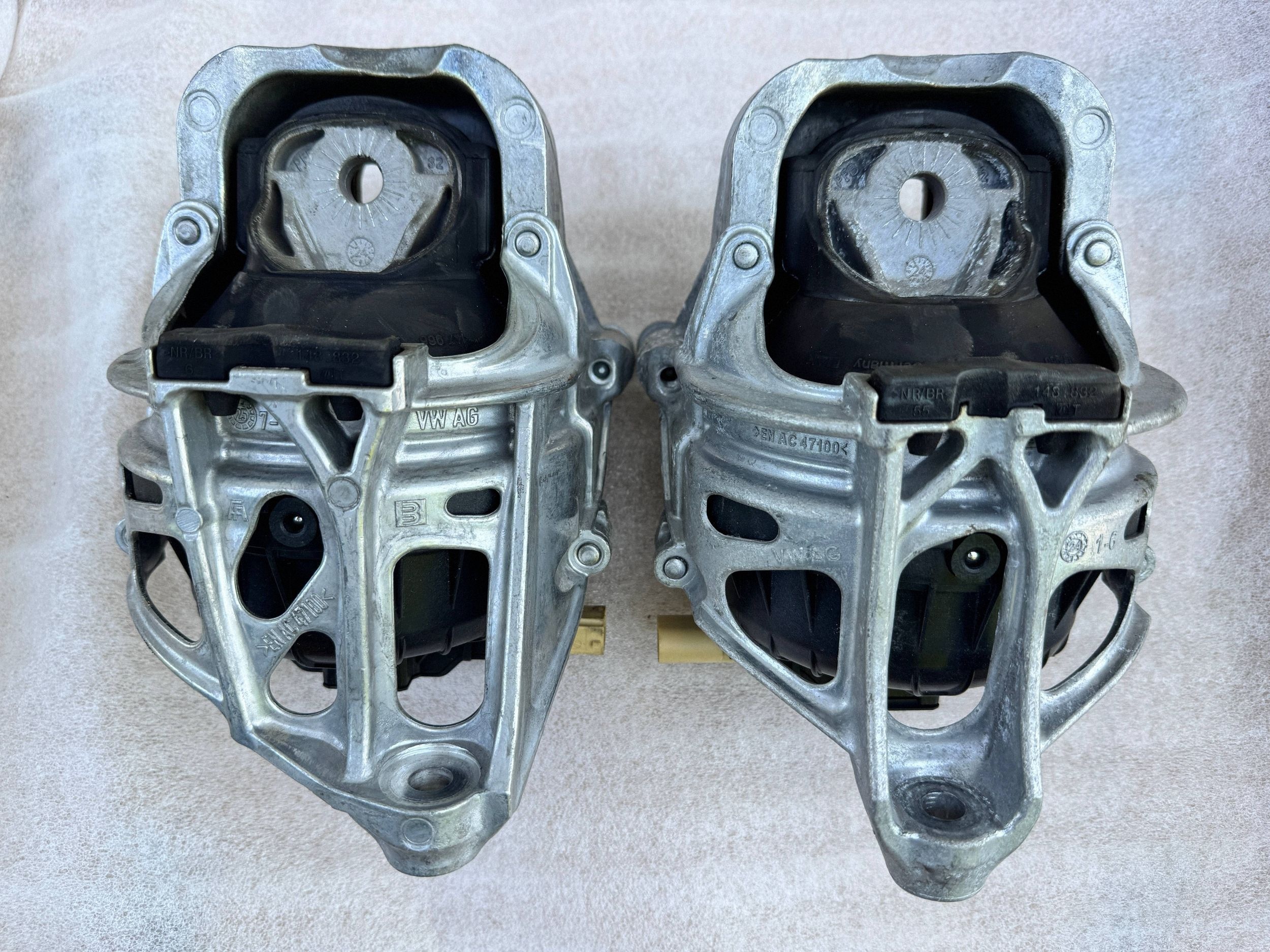 Audi A4 A5 A6 Q5 Q7 Motorlager links+rechts 4M0199371HE 4M0199372HE image 2