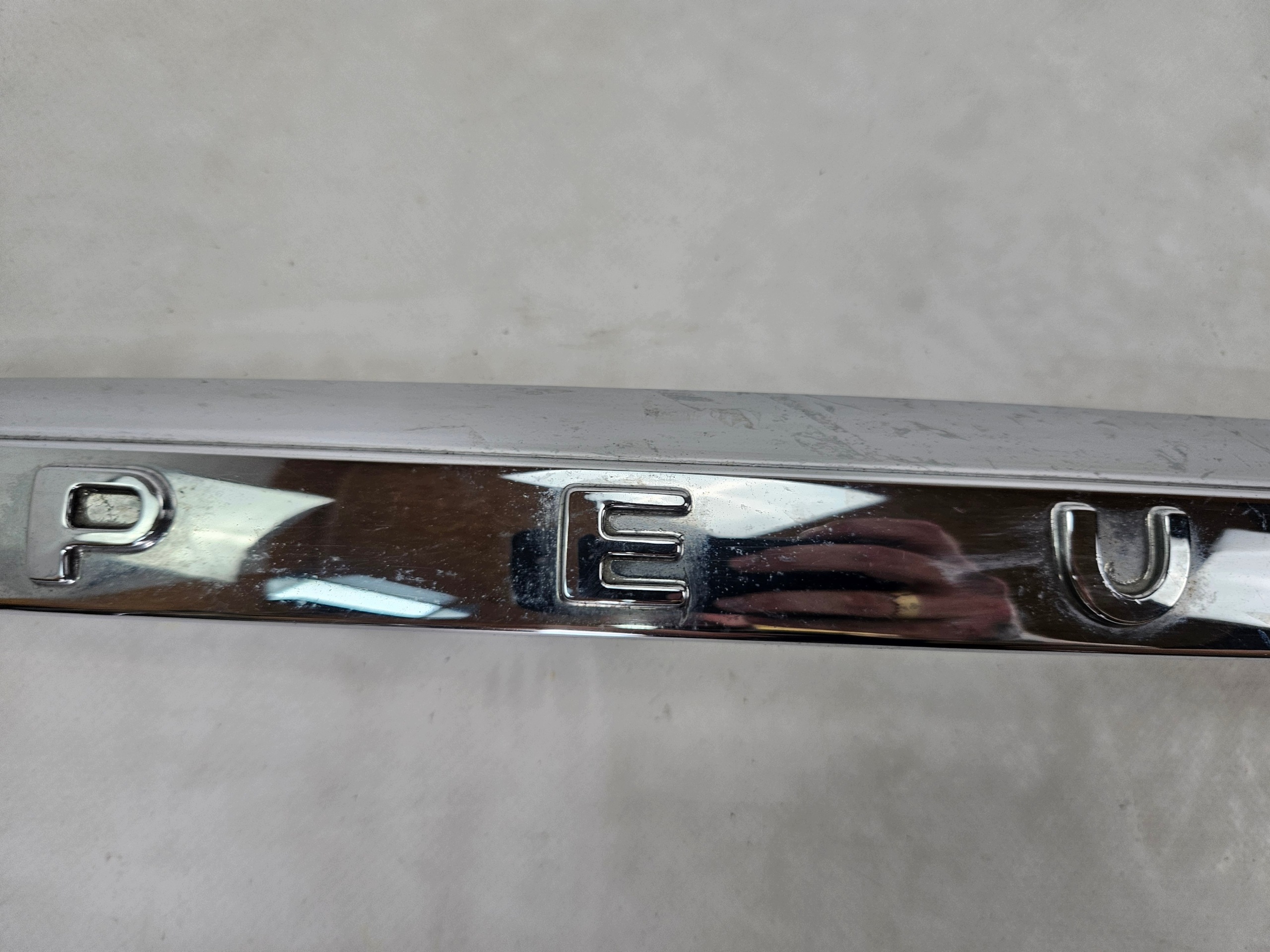 Peugeot 407 SW 2004-2011 Embellecedor Maletero image 3