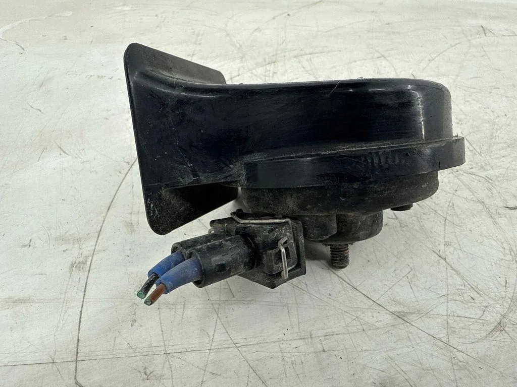 Klakson Audi A6 C5 2.5 TDI 110kW 2000 CH2139