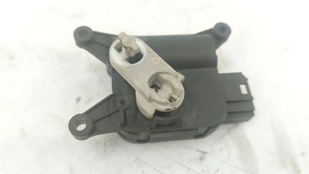 Kleppendeksel VW Passat B6 3C1907511 2.0 TDI image 3