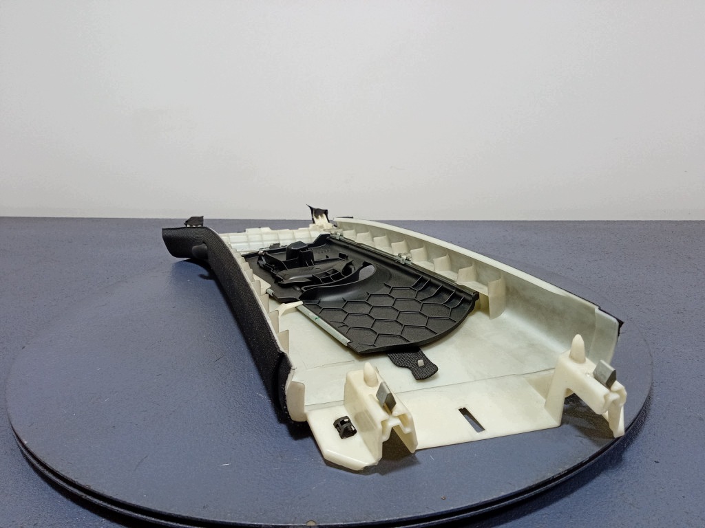 Audi A6 C8 B-pilarin verhoilu oikea S Line 4K0867244C