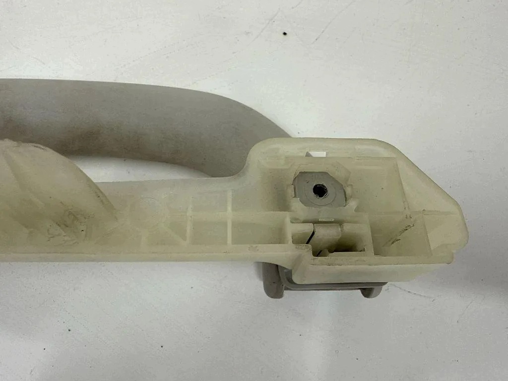 Maçaneta Teto Passat B6 Usada OEM 1K0858685B image 5