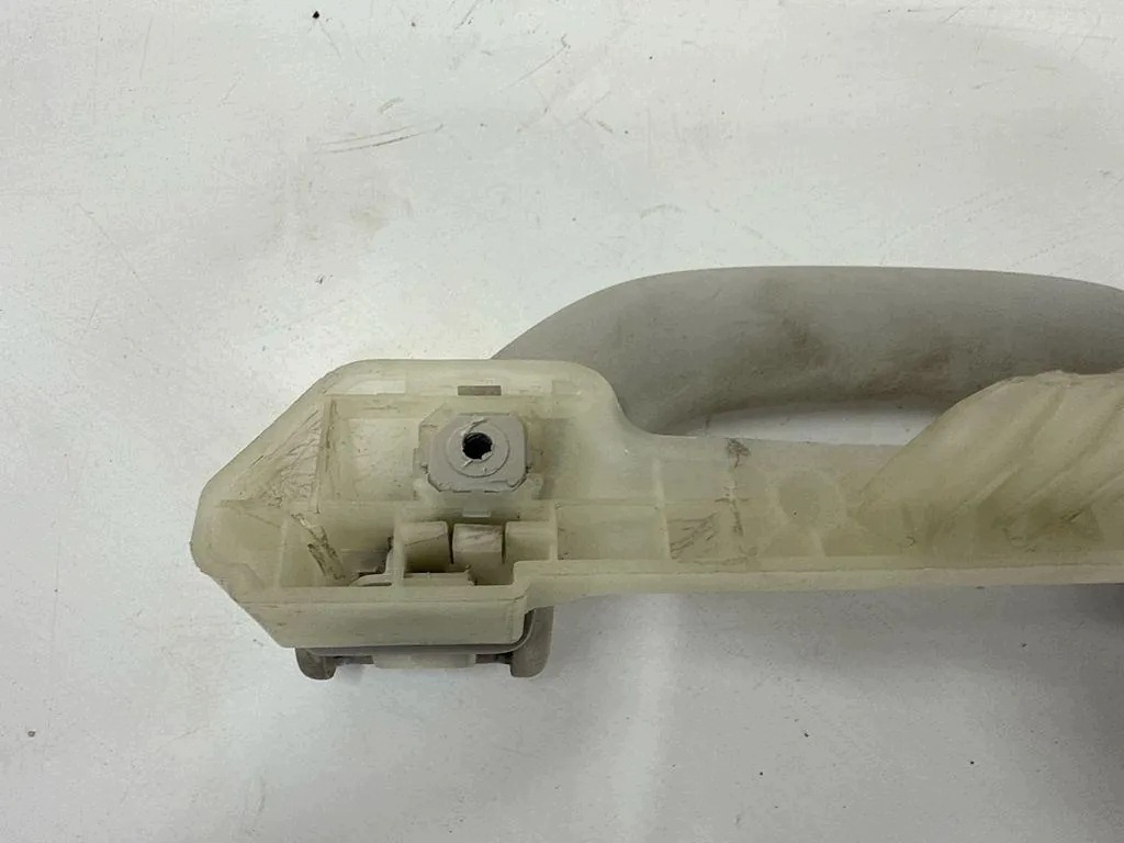 Maçaneta Teto Passat B6 Usada OEM 1K0858685B image 7
