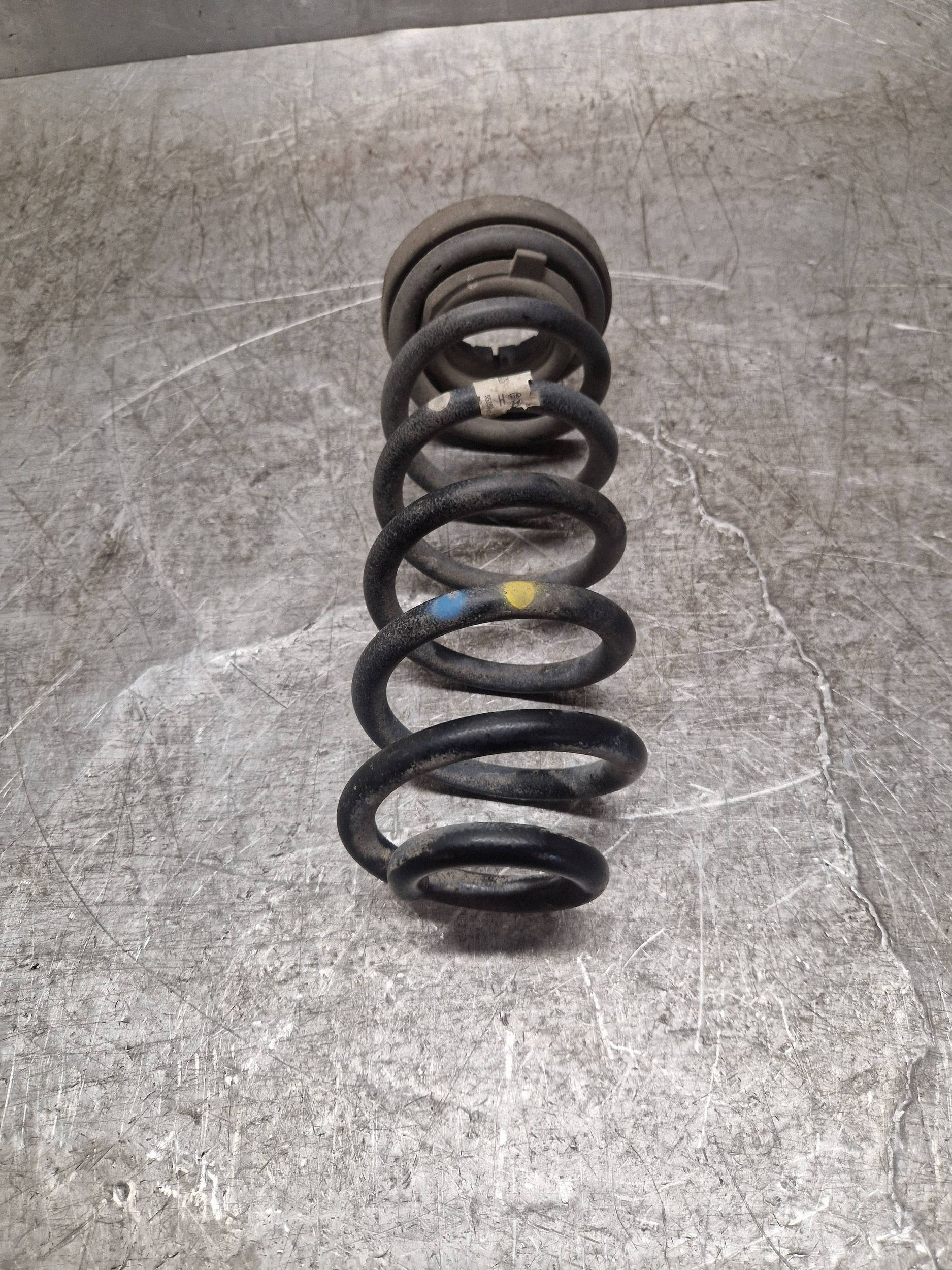 Gebrauchte Hinterachsfeder KIA Sportage F03790 image 2