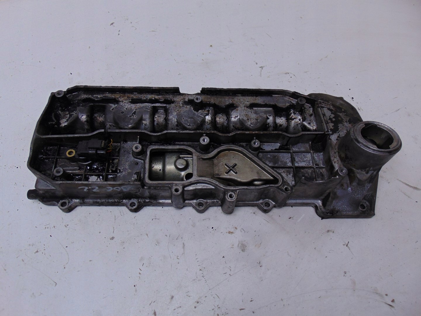 Couvre-culasse Mercedes Sprinter 906 2.2 CDI OEM A6460102130 image 5