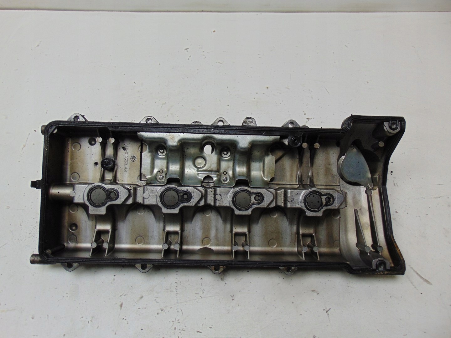 Couvre-culasse Mercedes Sprinter 906 2.2 CDI OEM A6460102130 image 6