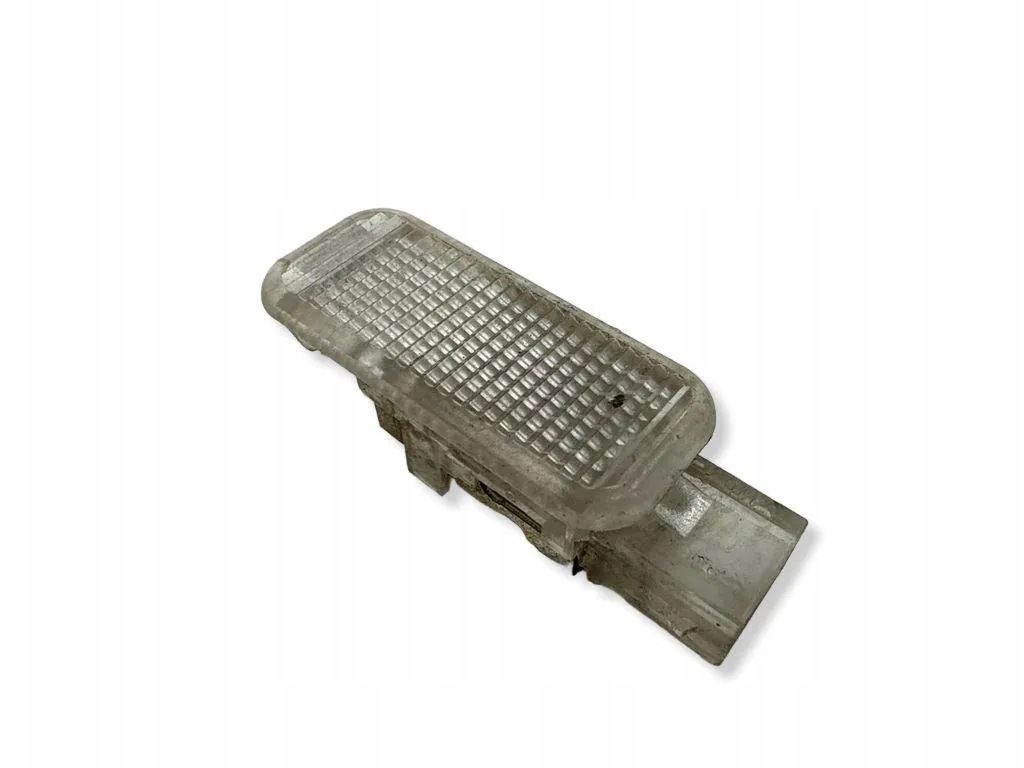 Éclairage intérieur Audi A6 S6 C5 4B 4B0947461 image 2